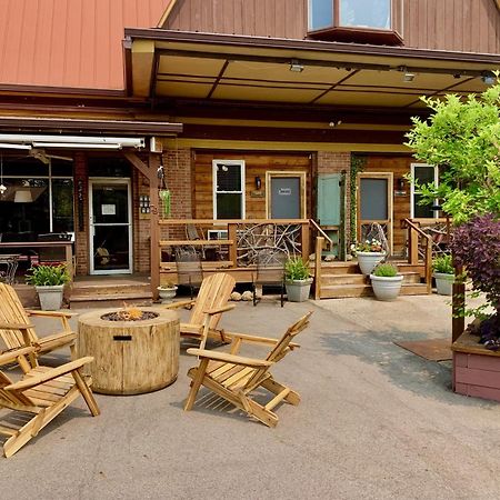 The Iris Garden Downtown Cottages And Suites Нашвілл Номер фото