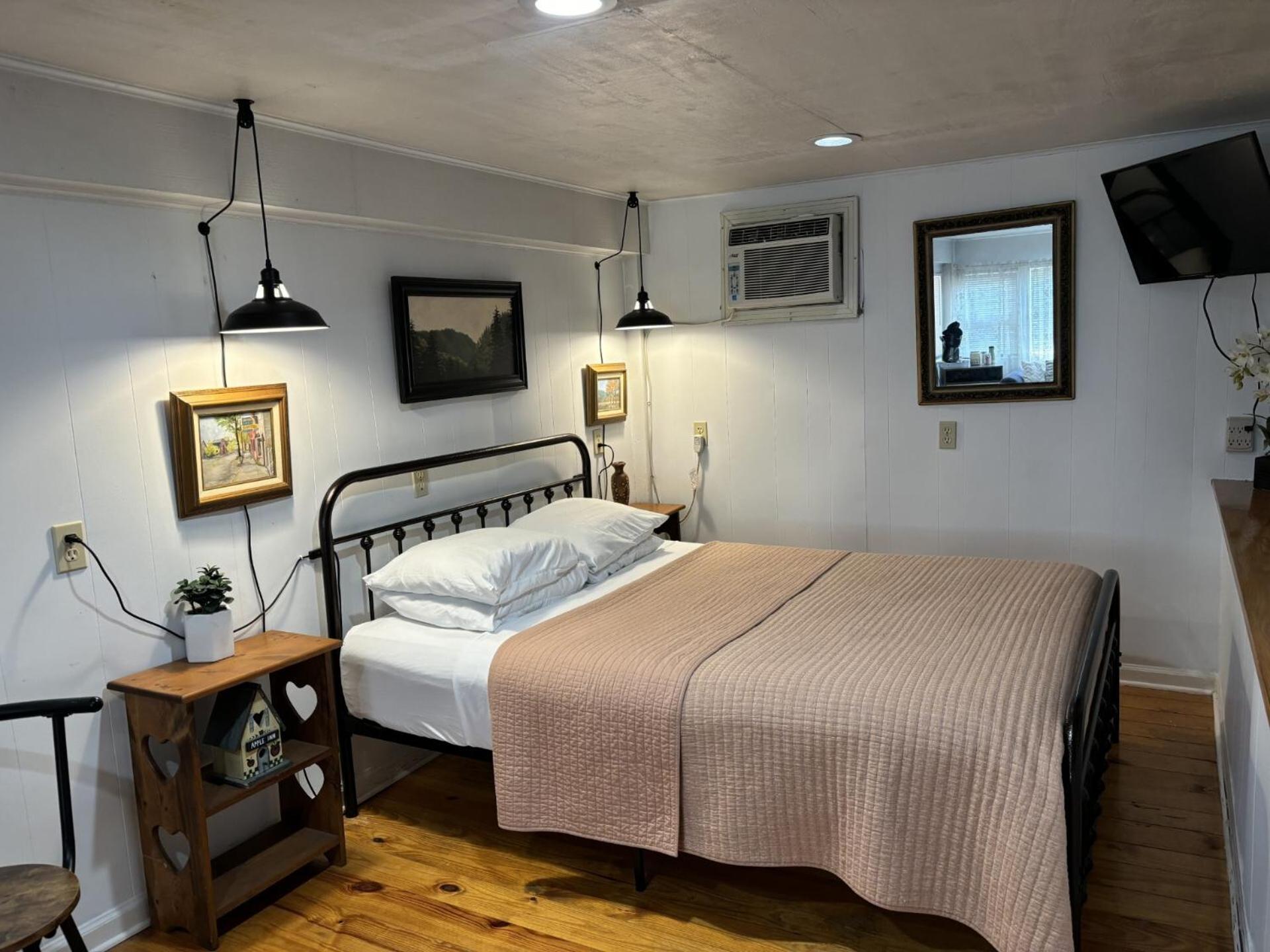 The Iris Garden Downtown Cottages And Suites Нашвілл Номер фото
