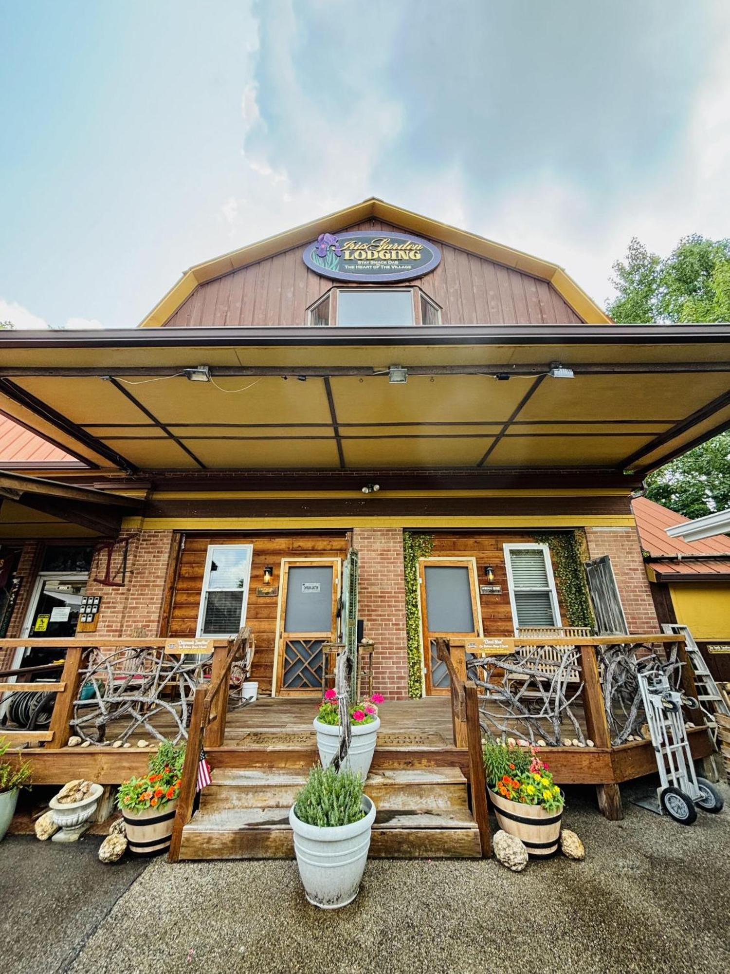 The Iris Garden Downtown Cottages And Suites Нашвілл Екстер'єр фото