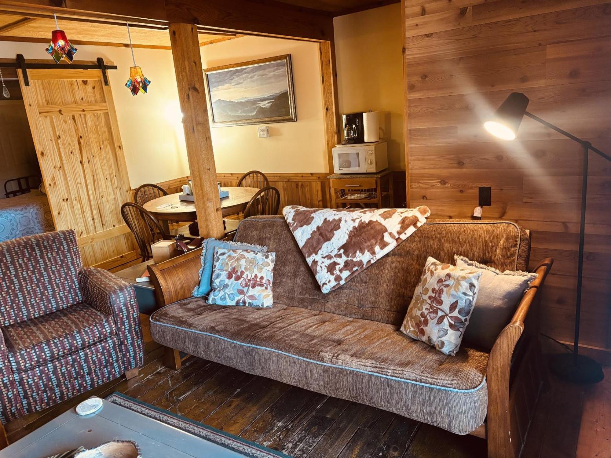The Iris Garden Downtown Cottages And Suites Нашвілл Номер фото