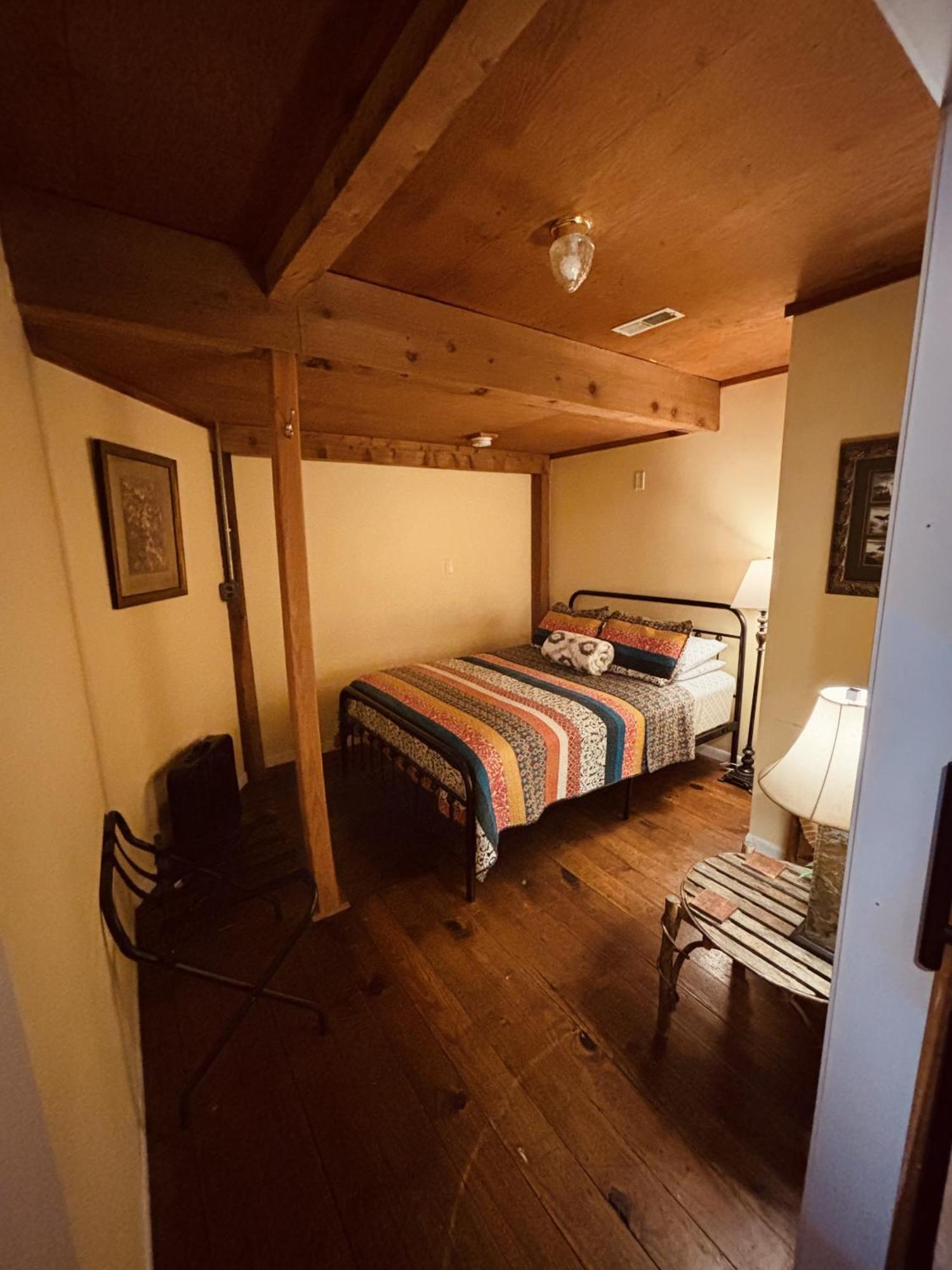 The Iris Garden Downtown Cottages And Suites Нашвілл Номер фото