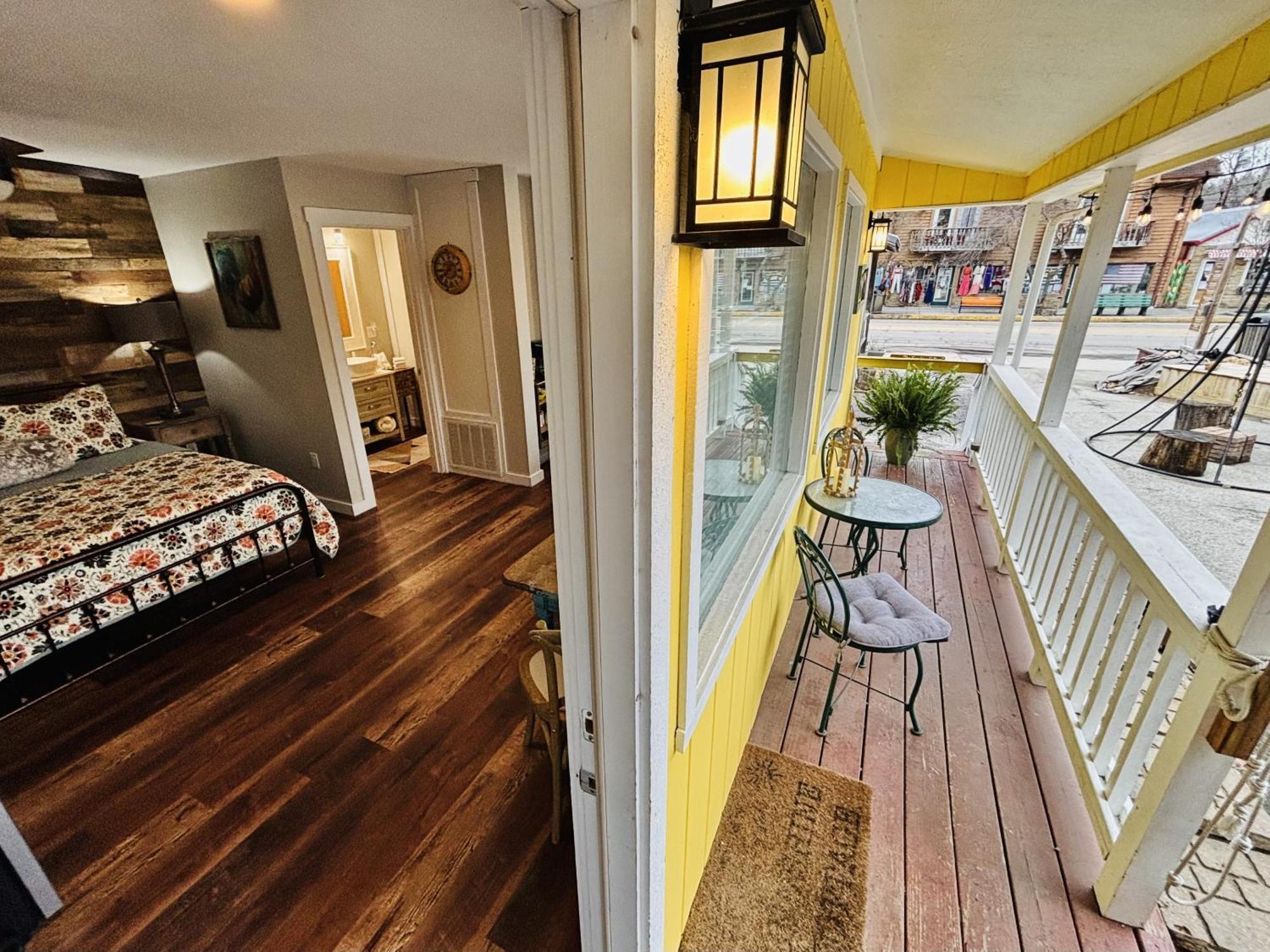 The Iris Garden Downtown Cottages And Suites Нашвілл Номер фото