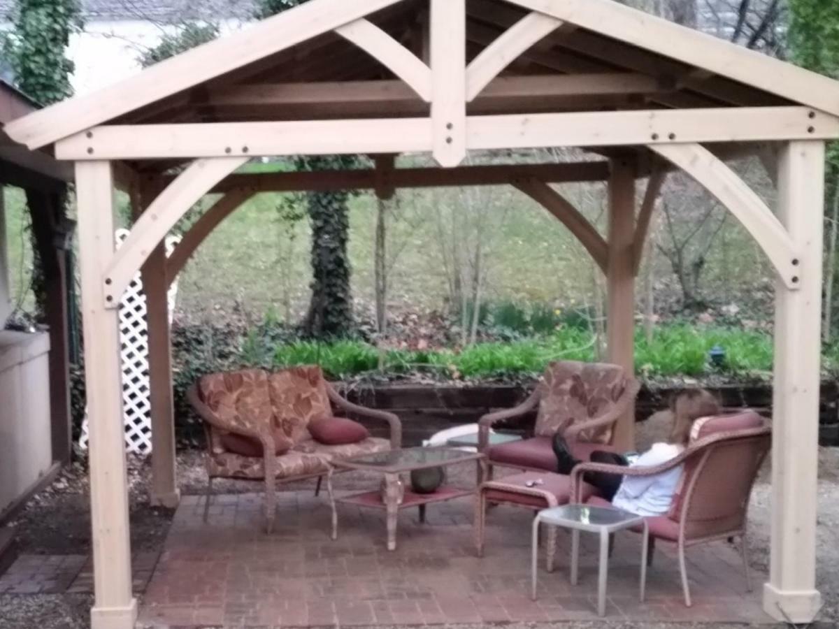 The Iris Garden Downtown Cottages And Suites Нашвілл Номер фото